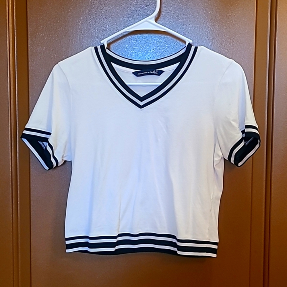 Abercrombie and Fitch cropped shirt
